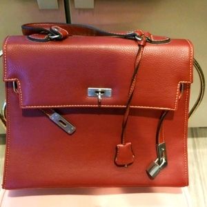 Burgundy Kelly Style Leather Handbag With Shoulder Strap Padlock & Key